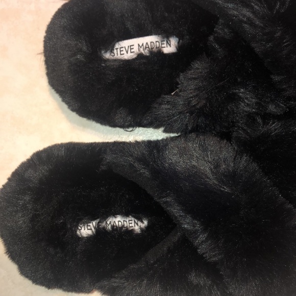 Prwnd  Steve Madden Women's Black Slippers size large 9-10 - Picture 3 of 7